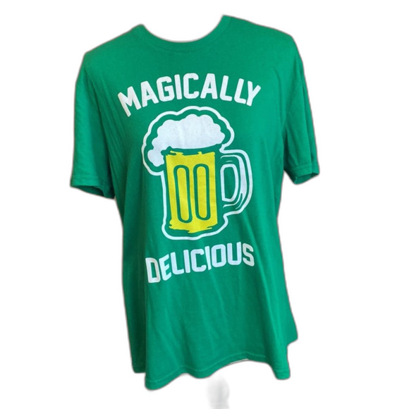 Tipsy Elves Magically Delicious Beer St. Patrick’s Day Tee Shirt Size Large EUC - Picture 1 of 6